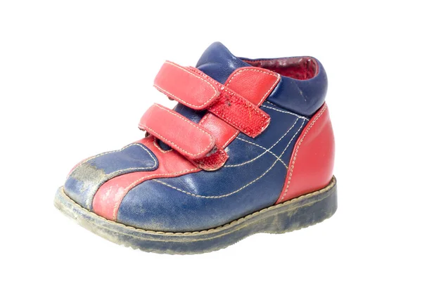 Бывшая Употреблении Красно Синяя Детская Обувь Изолирована Вите — стоковое фото