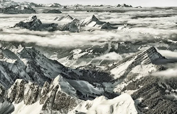 Malerischer Blick Auf Die Majestätische Alpenlandschaft — Stockfoto