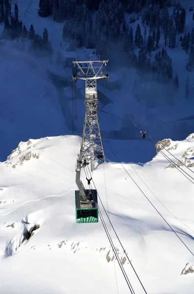 Ski Lift Στα Βουνά — Φωτογραφία Αρχείου