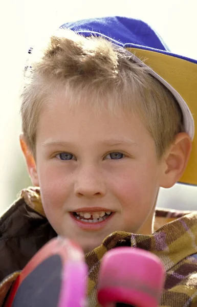 Porträt Eines Süßen Kindes Konzept Einer Glücklichen Kindheit — Stockfoto