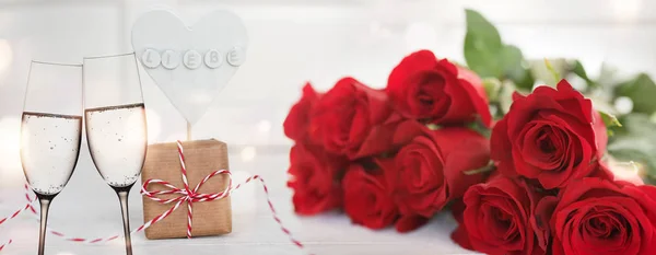 Red Roses Champagne Described Heart Love Tender White Background Valentines — Stock Photo, Image