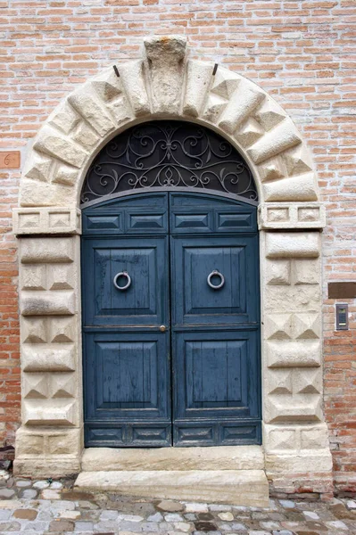 Старая Деревянная Дверь Городе Мальта — стоковое фото