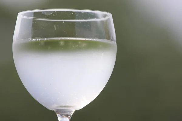 Glassplitter Gefüllt Mit Sekt — Stockfoto