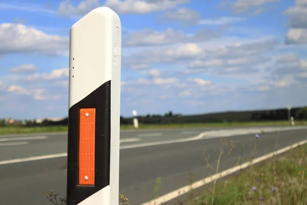 Verkehr Auf Der Asphaltstraße — Stockfoto