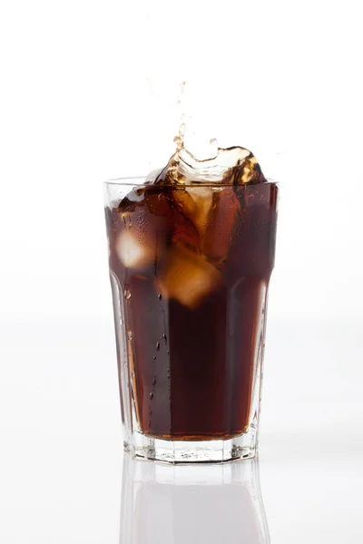 Cola Splash Πάγο — Φωτογραφία Αρχείου