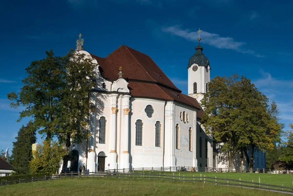 Szenischer Blick Auf Die Christliche Kirchenarchitektur — Stockfoto