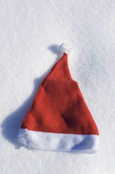 Santa Klaus Hat Snow — Stock Photo, Image