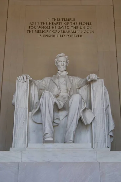 Статуя Линкольна Торговом Центре — стоковое фото