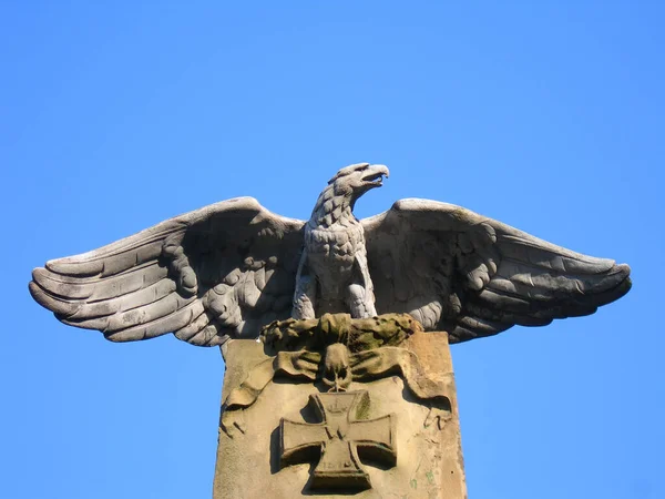 Bronzen Adelaar Monument — Stockfoto