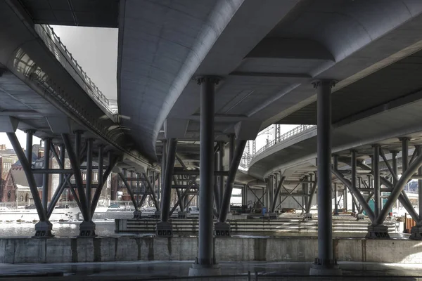 フンボルト港橋ベルリン — ストック写真