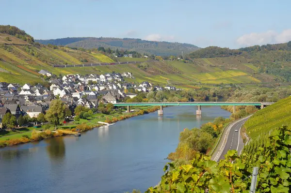 Mosela Rio Que Atravessa França Luxemburgo Alemanha — Fotografia de Stock