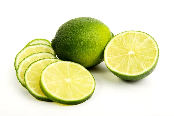 Yarısı Dilimlenmiş Taze Limon — Stok fotoğraf