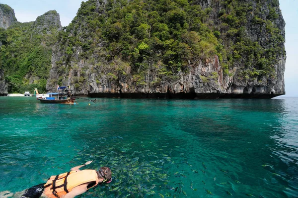 Plongée Apnée Dans Une Mer Magnifique — Photo