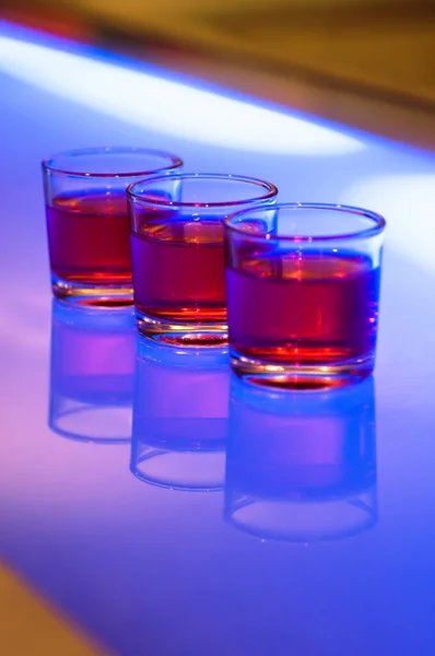 Two Glasses Alcohol Cocktail Bar Counter — Stock Photo, Image