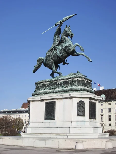 Pomnik Jeździecki Arcyksiążę Karol — Zdjęcie stockowe