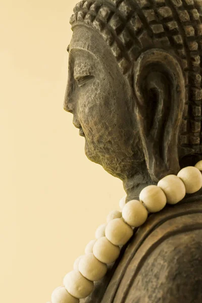 Zen Buddha Mit Malakette — Stockfoto