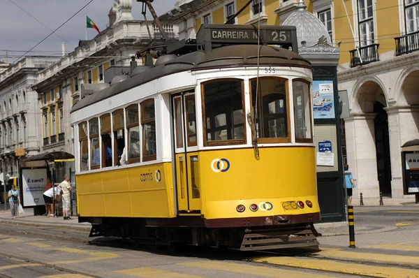 Lisabon Kopcovitý Pobřežní Hlavní Město — Stock fotografie