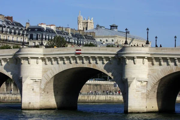 Most Pont Neuf Paryżu — Zdjęcie stockowe