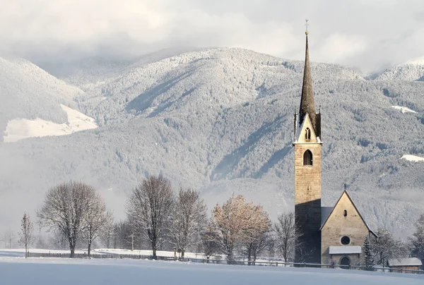 Alla Hjärtans Dag Kyrka Pfalzen — Stockfoto