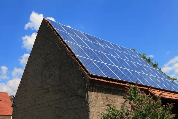 Solenergisystem Elproduktion — Stockfoto