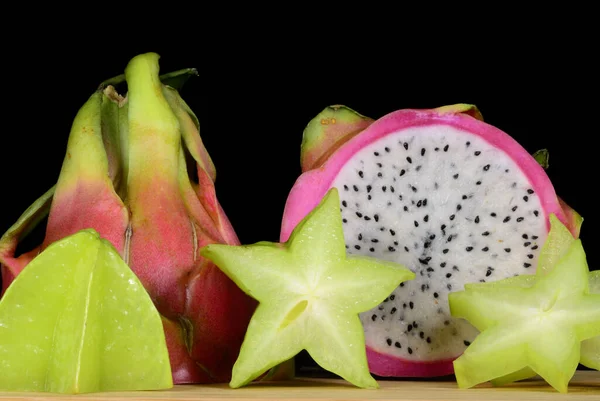 Rijk Gekleurde Tropische Pitahaya Vruchten — Stockfoto