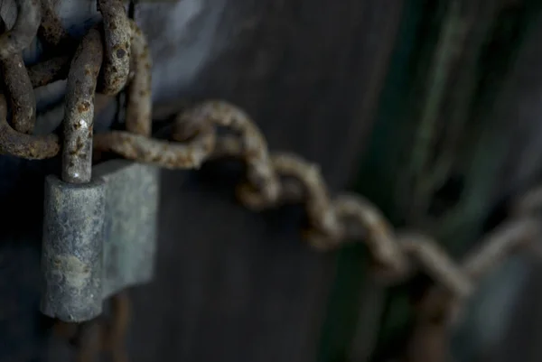 Close Van Oude Roestige Metalen Ketting — Stockfoto