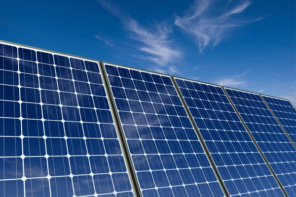 Módulos Solares Frente Cielo Azul — Foto de Stock