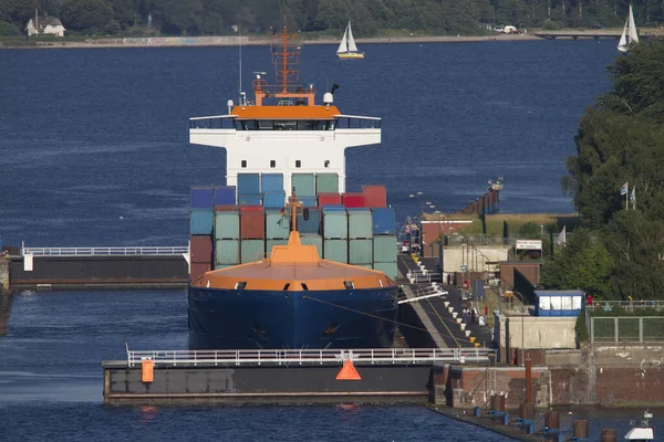 Schiffe Auf Dem Kielkanal Bei Holtenau Kiel — Stockfoto