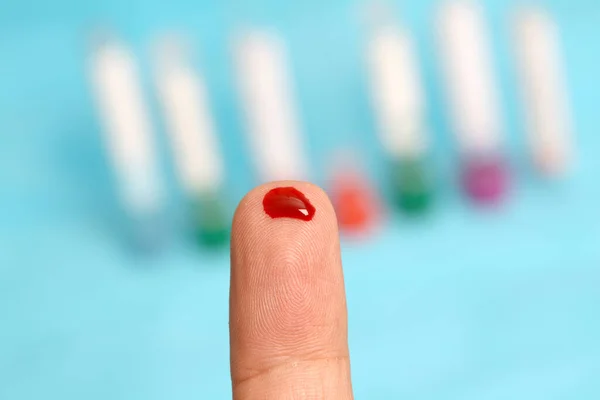 Diabetic Doing Glucose Level Finger Blood Test — Stock Photo, Image