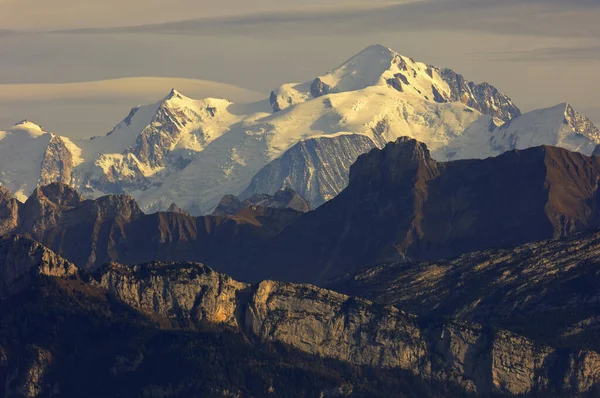 Crépuscule Massif Des Mont Blanc Enneigé Aplpen Savoyer Frankei — Photo