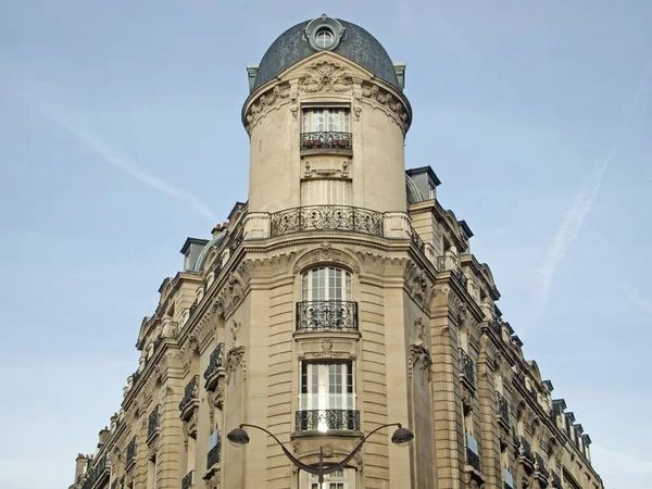Nouveau Homlokzat Párizsban Franciaország — Stock Fotó