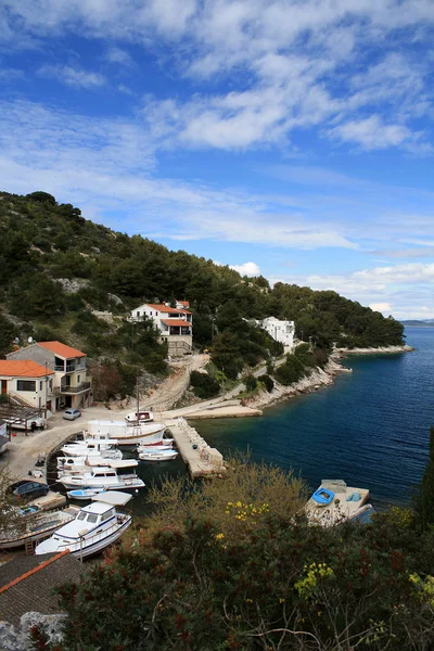 ドゥギ島の港 Otok クロアチア — ストック写真