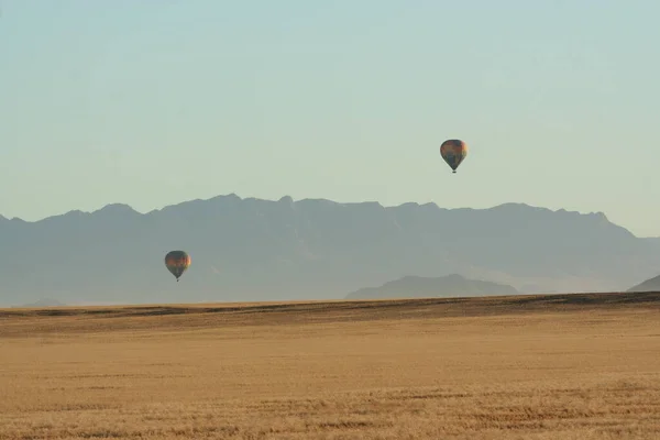 Flygande Varmluftsballonger — Stockfoto