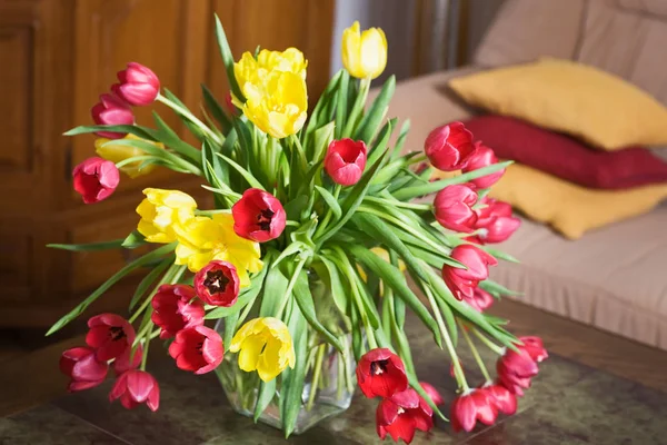 Bouquet Tulips Vase Table — Stock Photo, Image