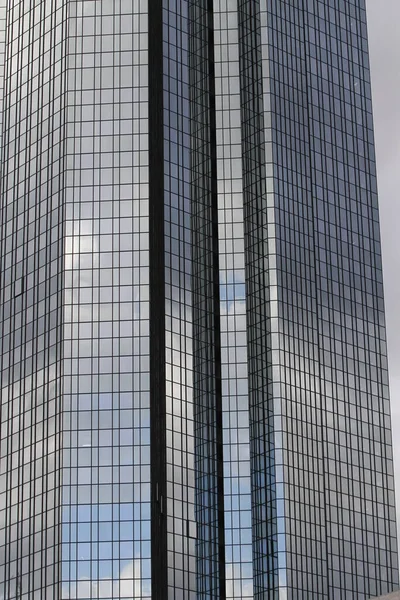 Szklana Fasada Drapacza Chmur — Zdjęcie stockowe
