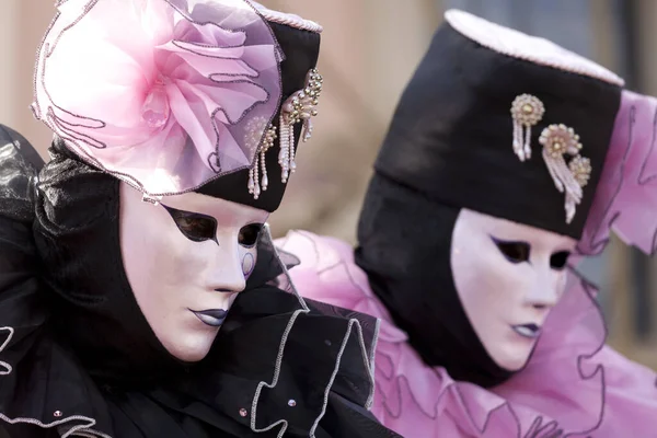 カーニバルの衣装と仮面 — ストック写真