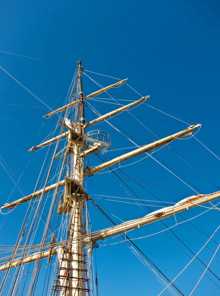 帆船的桅杆 — 图库照片