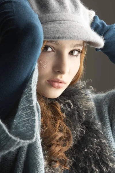 Fashionable Teenage Girl Wearing Cap Knitwear Studio — Stock Photo, Image