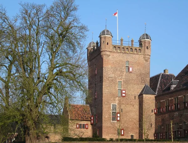 Malerischer Blick Auf Die Majestätische Mittelalterliche Burgarchitektur — Stockfoto