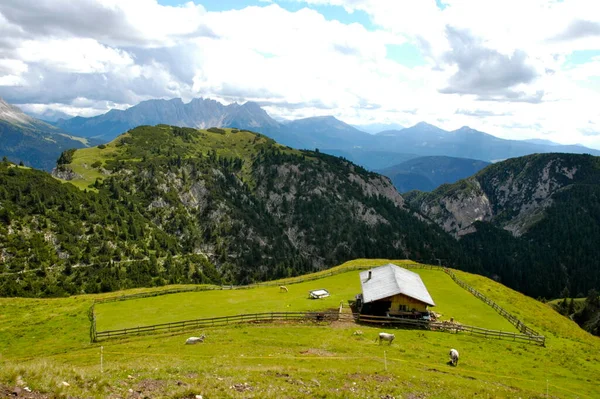 Vista Panorámica Del Majestuoso Paisaje Los Alpes — Foto de Stock