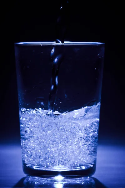 Vaso Agua Con Burbujas — Foto de Stock