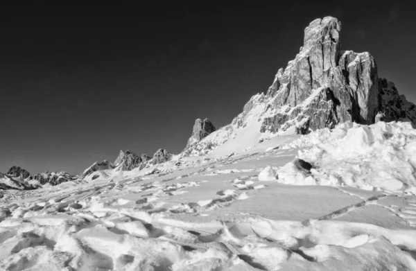 Snöiga Landskap Dolomiter Bergen Vintersäsongen Italien — Stockfoto