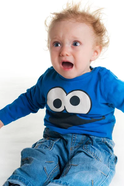 Λυπημένο Μωρό Μπλε Μπλουζάκι — Φωτογραφία Αρχείου