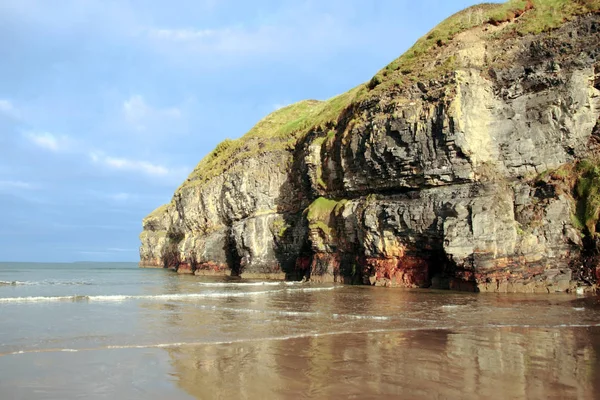Вид Пляж Скелі Баллібаніон Керрі Ірландії Відображенням — стокове фото