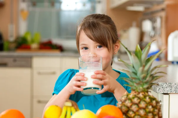 Porträt Eines Süßen Kindes Konzept Einer Glücklichen Kindheit — Stockfoto