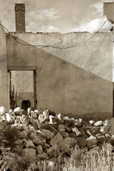 Vieja Foto Arañada Sucia Ruinas Escombros — Foto de Stock