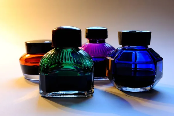 Palackok Parfüm Fekete Alapon — Stock Fotó