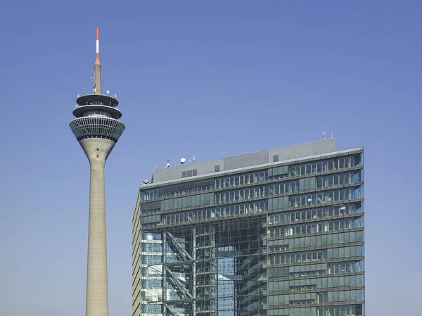 Torre Rinocería Puerta Ciudad Düsseldorf — Foto de Stock