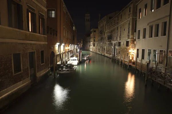 Foto Canal Típico Venecia Ciudad — Foto de Stock
