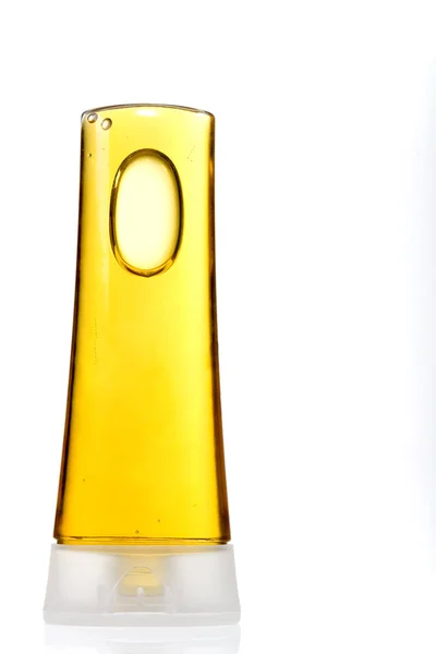 Желтая Бутылка Вина Изолированы Белом Фоне — стоковое фото